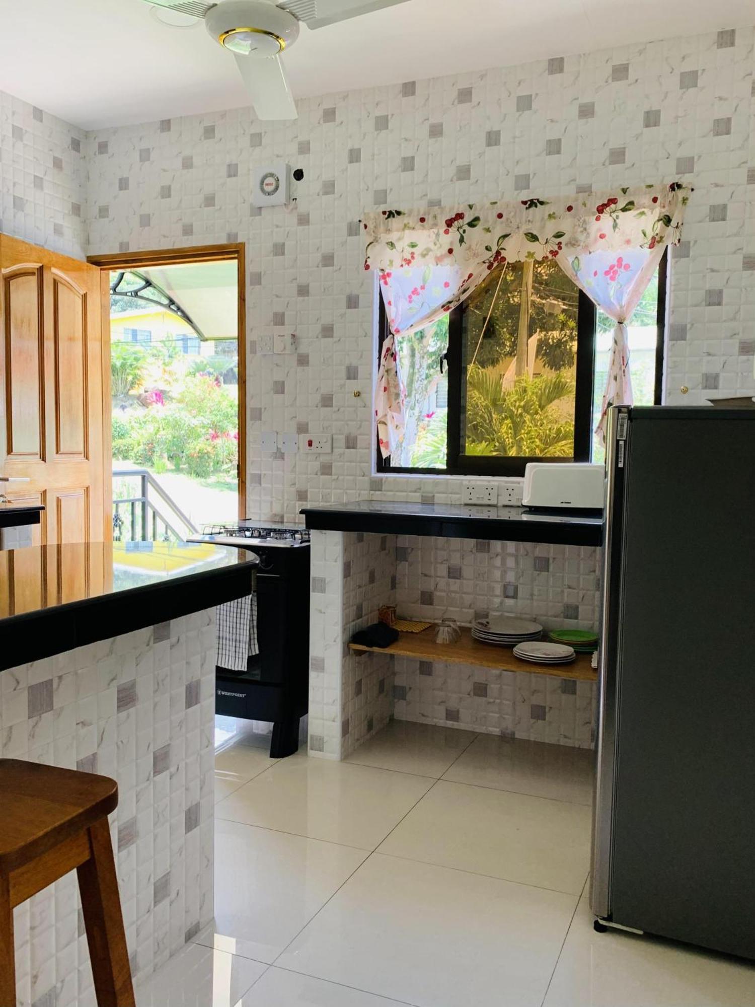 Oceanic View Apartments Beau Vallon (Mahe) Exterior foto